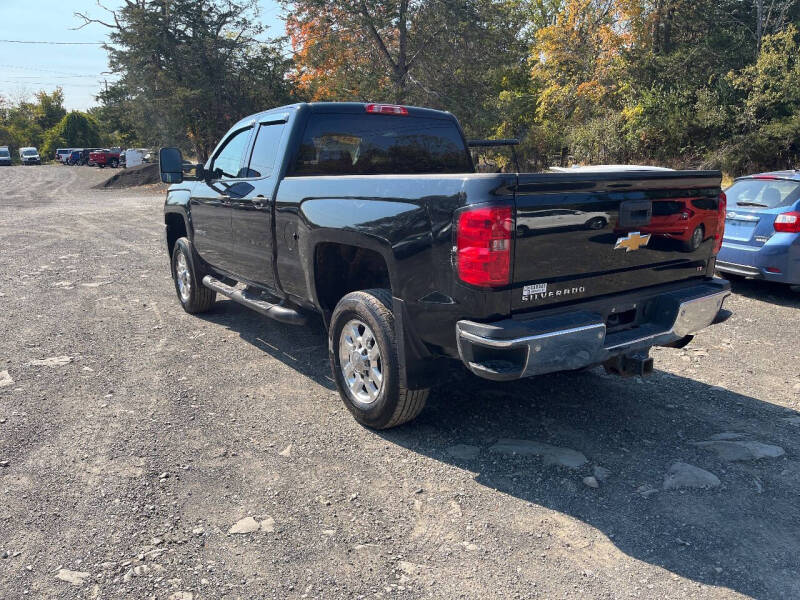 2015 Chevrolet Silverado 2500HD LT photo 6