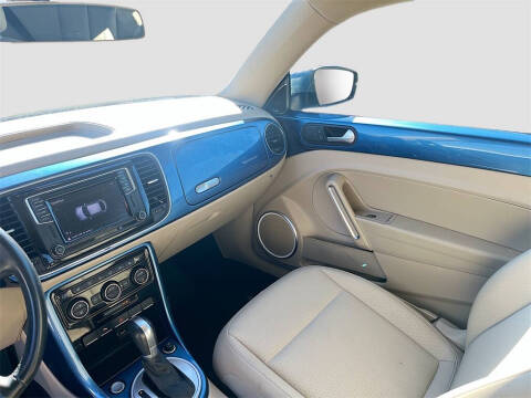 2019 Volkswagen Beetle 2.0T SE