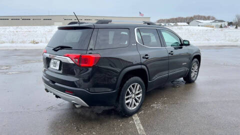 2017 GMC Acadia SLE-2