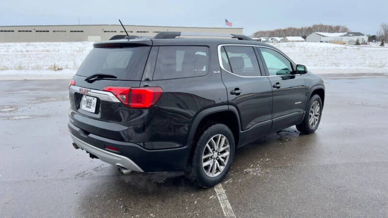 2017 GMC Acadia SLE-2
