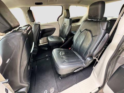 2018 Chrysler Pacifica Touring L Plus