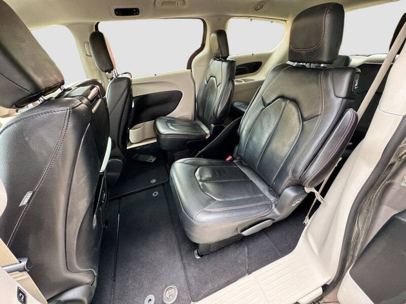 2018 Chrysler Pacifica Touring L Plus