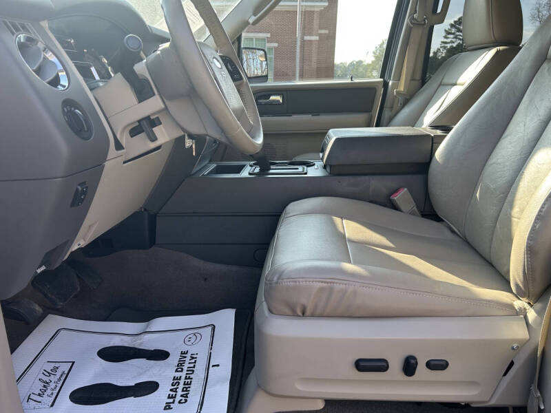 2012 Ford Expedition XLT