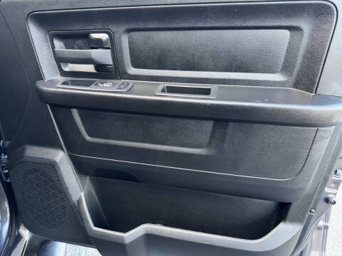 2022 RAM 1500 Classic Express