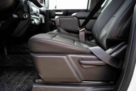 2025 GMC Sierra 2500HD Pro