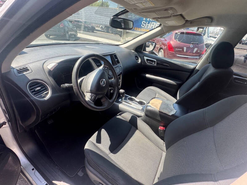2018 Nissan Pathfinder SL