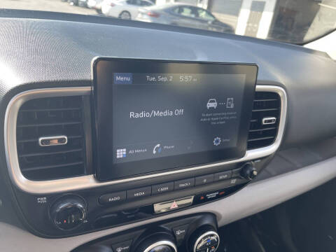 2021 Hyundai Venue SEL