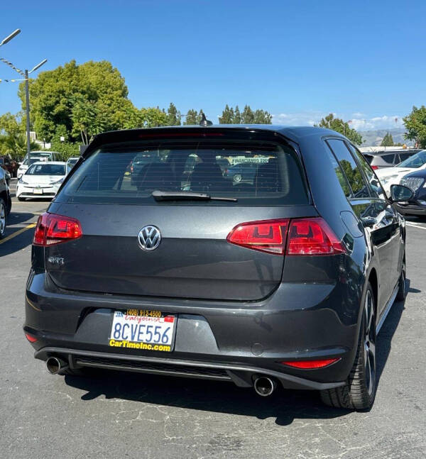 2017 Volkswagen Golf GTI S
