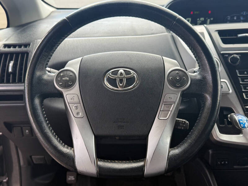 2015 Toyota Prius v Four