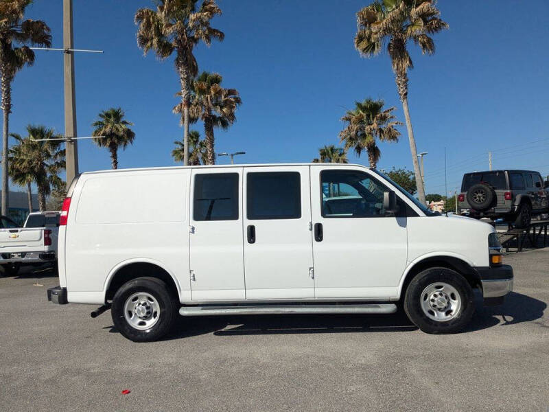 2024 Chevrolet Express 2500