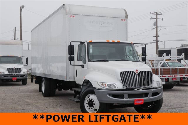 2018 International DuraStar 4300