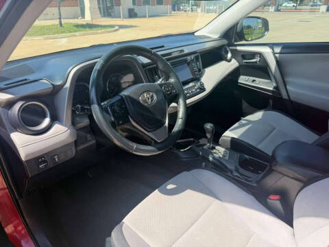 2016 Toyota RAV4 XLE