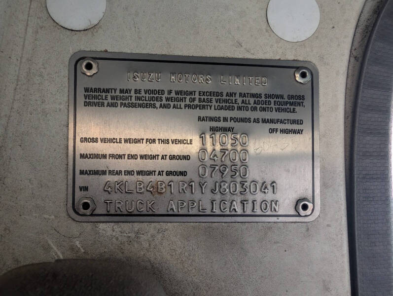 2000 Isuzu NPR-HD