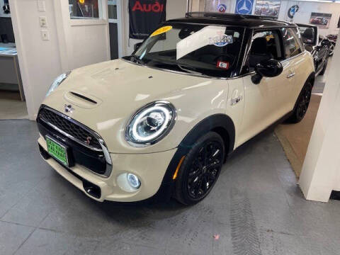 2020 MINI Hardtop 2 Door for sale at Kar Kraft in Gilford NH