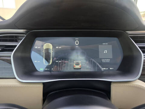 2016 Tesla Model S 70