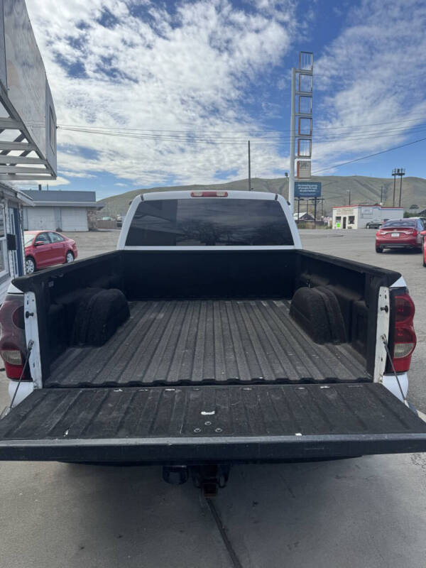 2006 Chevrolet Silverado 1500 LS - Photo 10