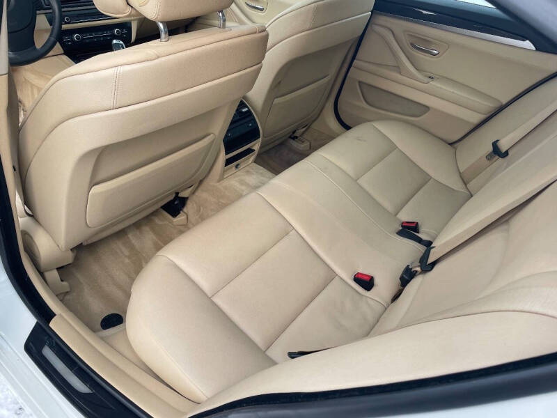 2013 BMW 5 Series 528i xDrive