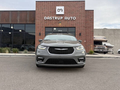 2022 Chrysler Pacifica Touring L
