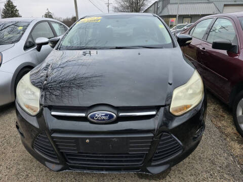 2013 Ford Focus for sale at Car Connection in Yorkville IL