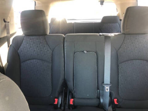 2016 GMC Acadia SLE-2