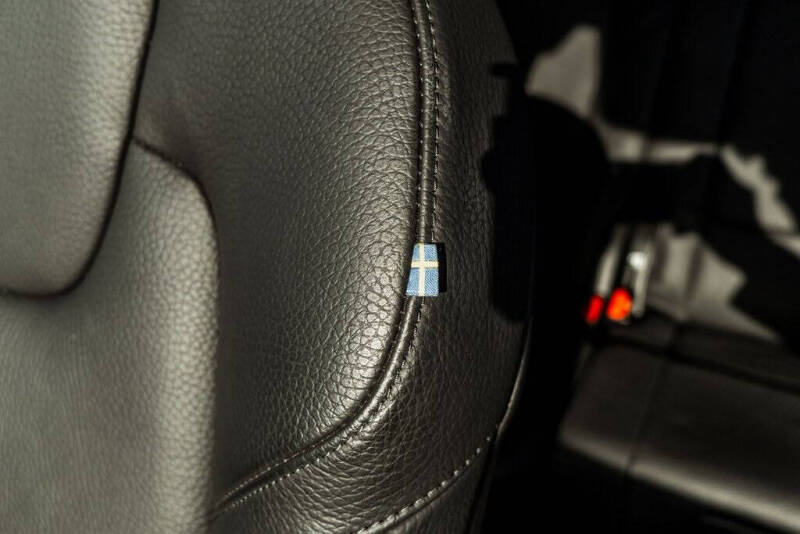 2025 Volvo XC90 B6 Plus Bright Theme 7P