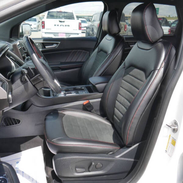 2021 Ford Edge ST-Line