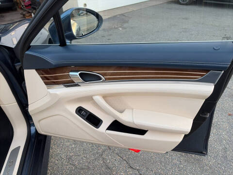 2012 Porsche Panamera 4S