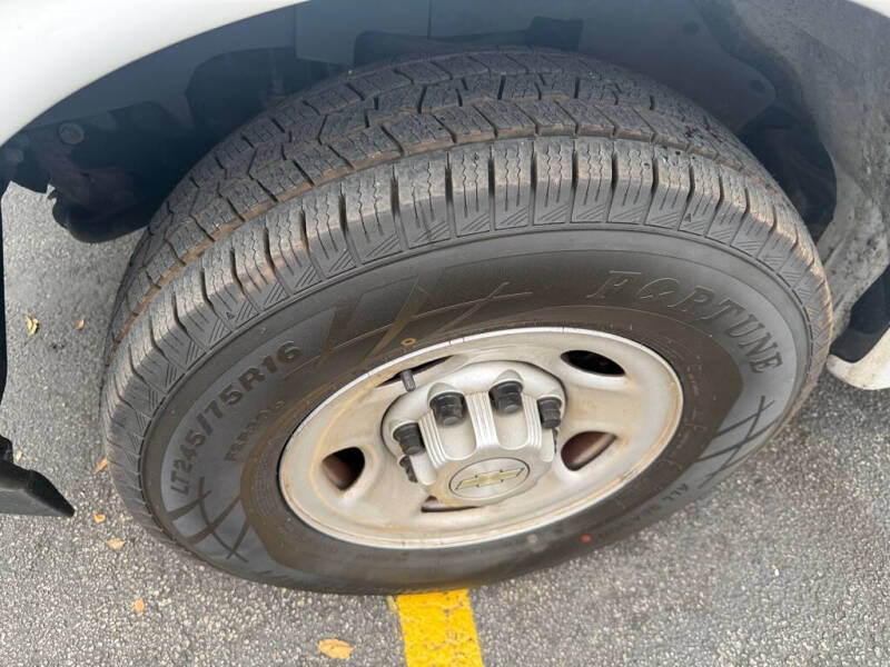 2021 Chevrolet Express 2500