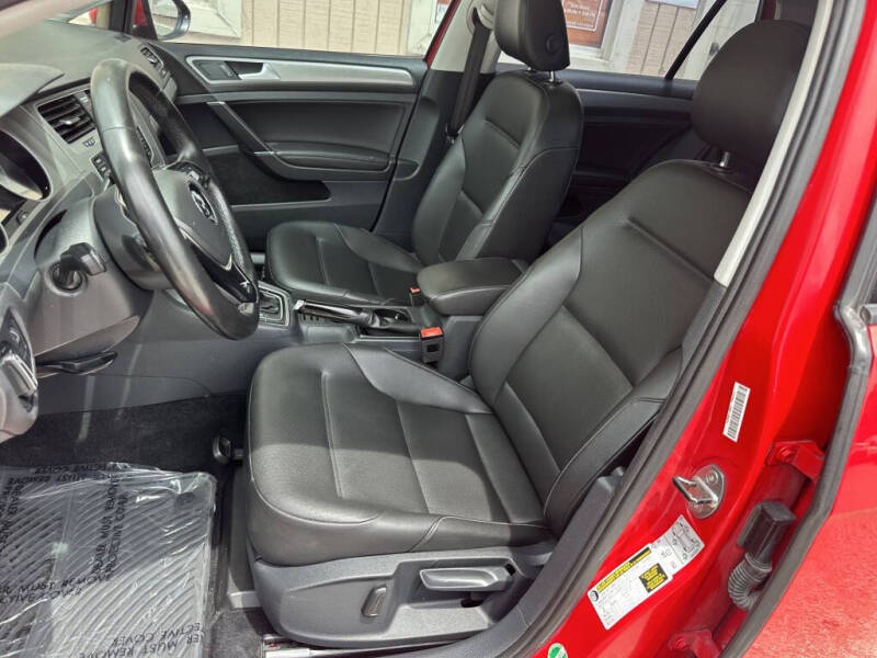 2016 Volkswagen Golf