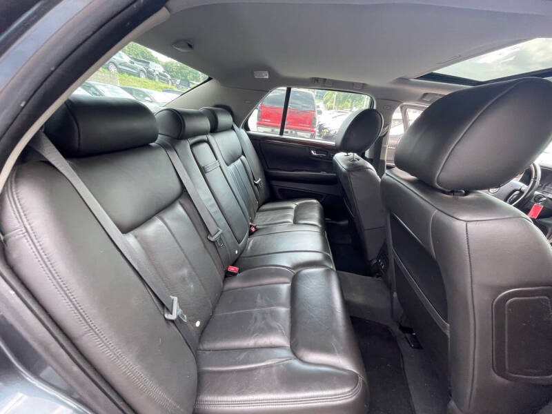 2011 Cadillac DTS Premium Collection