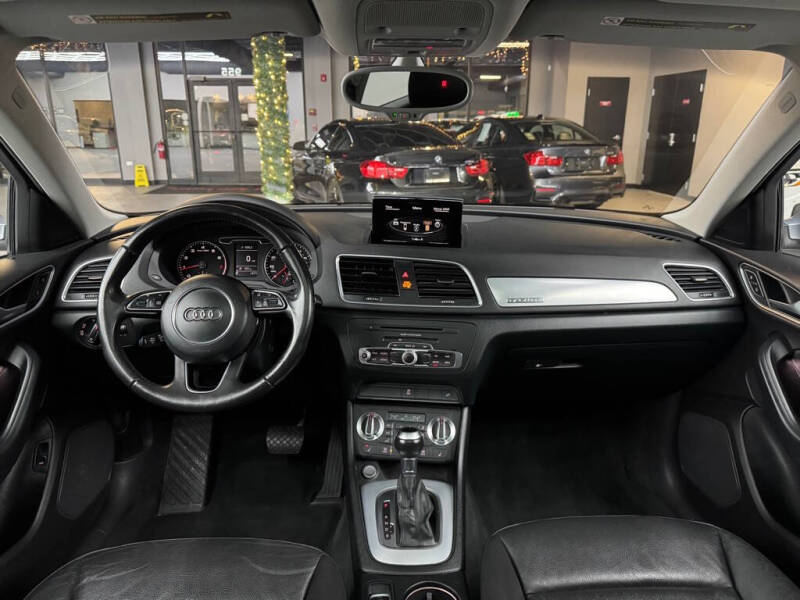 2015 Audi Q3 2.0T quattro Premium Plus