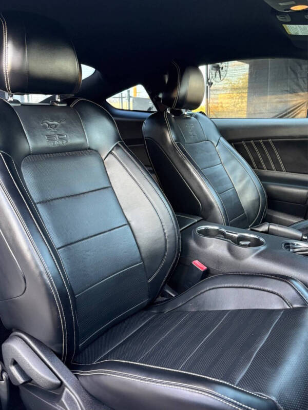 2015 Ford Mustang