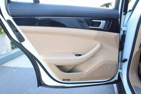 2020 Porsche Panamera