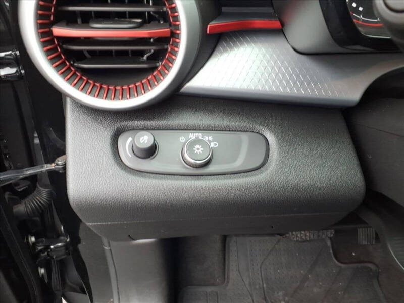 2025 Chevrolet Trax RS