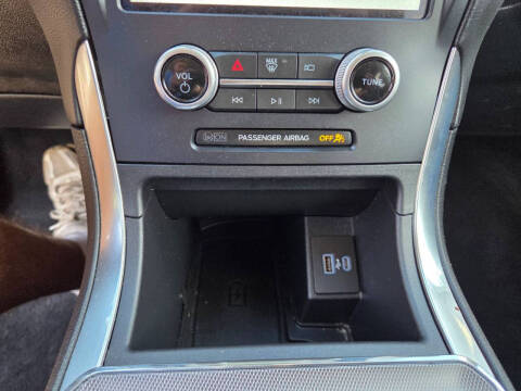 2021 Ford Edge Titanium