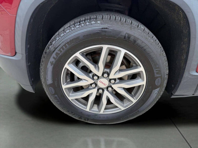 2017 GMC Acadia SLE-2