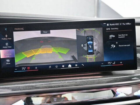 2023 BMW 7 Series 740i