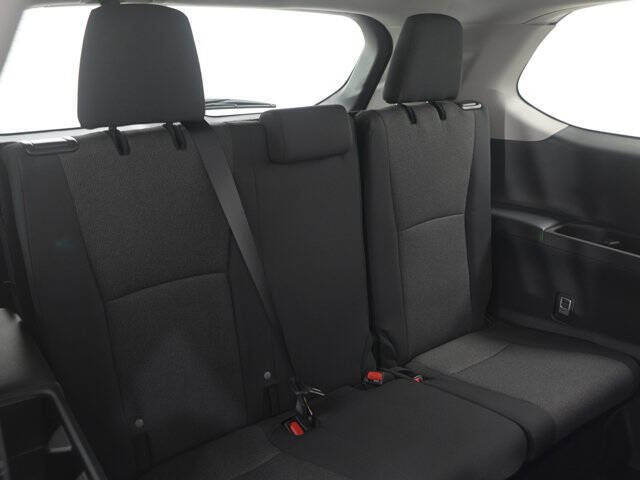 2025 Toyota Grand Highlander LE