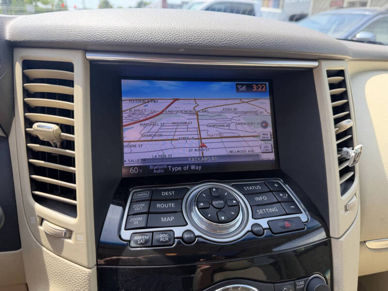 2013 Infiniti FX37