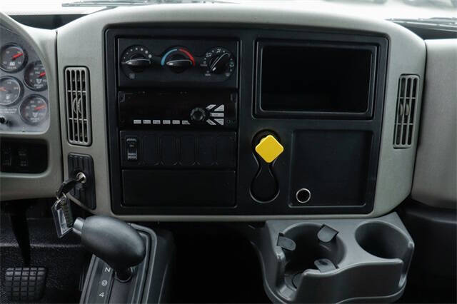 2018 International DuraStar 4300