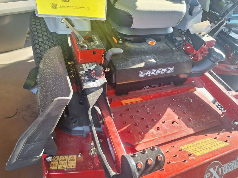 2026 Exmark LAZER Z E-SERIES