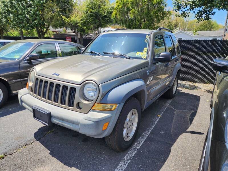 2005 Jeep Liberty for sale at Central Jersey Auto Trading in Jackson NJ