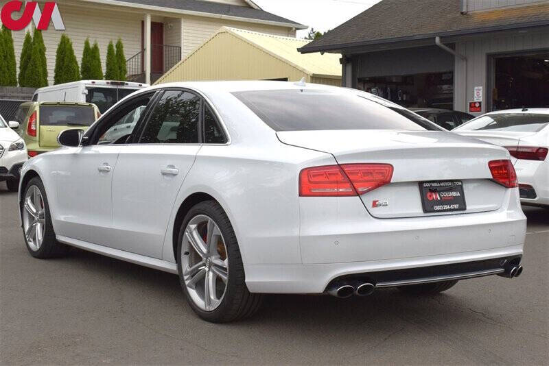 2013 Audi S8 4.0T quattro