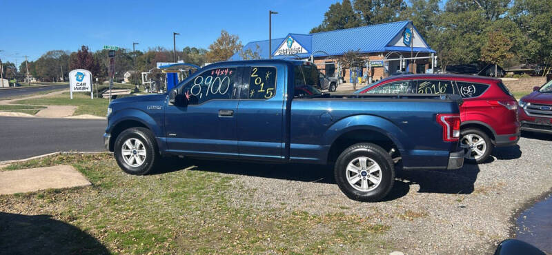 2015 Ford F-150 XLT photo 2