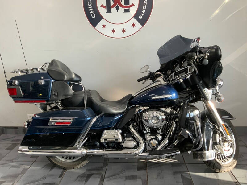 2013 Harley-Davidson FLHTK ULTRA LIMITED for sale at CHICAGO CYCLES & MOTORSPORTS INC. in Batavia IL