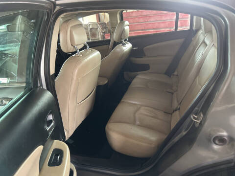 2011 Chrysler 200 Limited