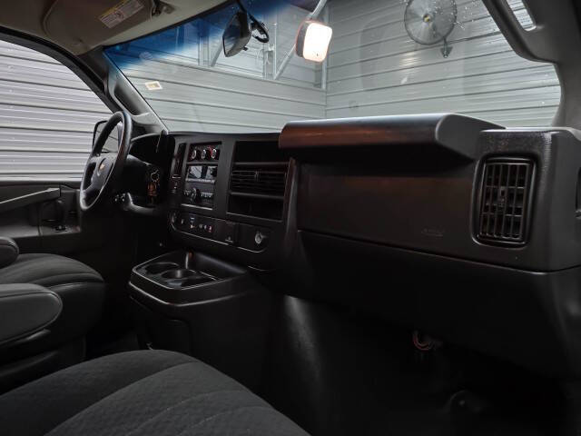 2021 Chevrolet Express 2500