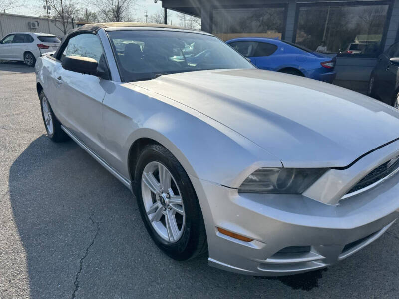2013 Ford Mustang V6