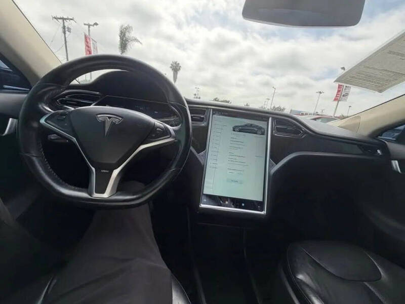 2013 Tesla Model S