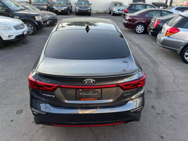 2020 Kia Forte GT Line